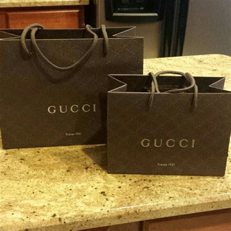 gucci aversa|gucci shopping bag apple.